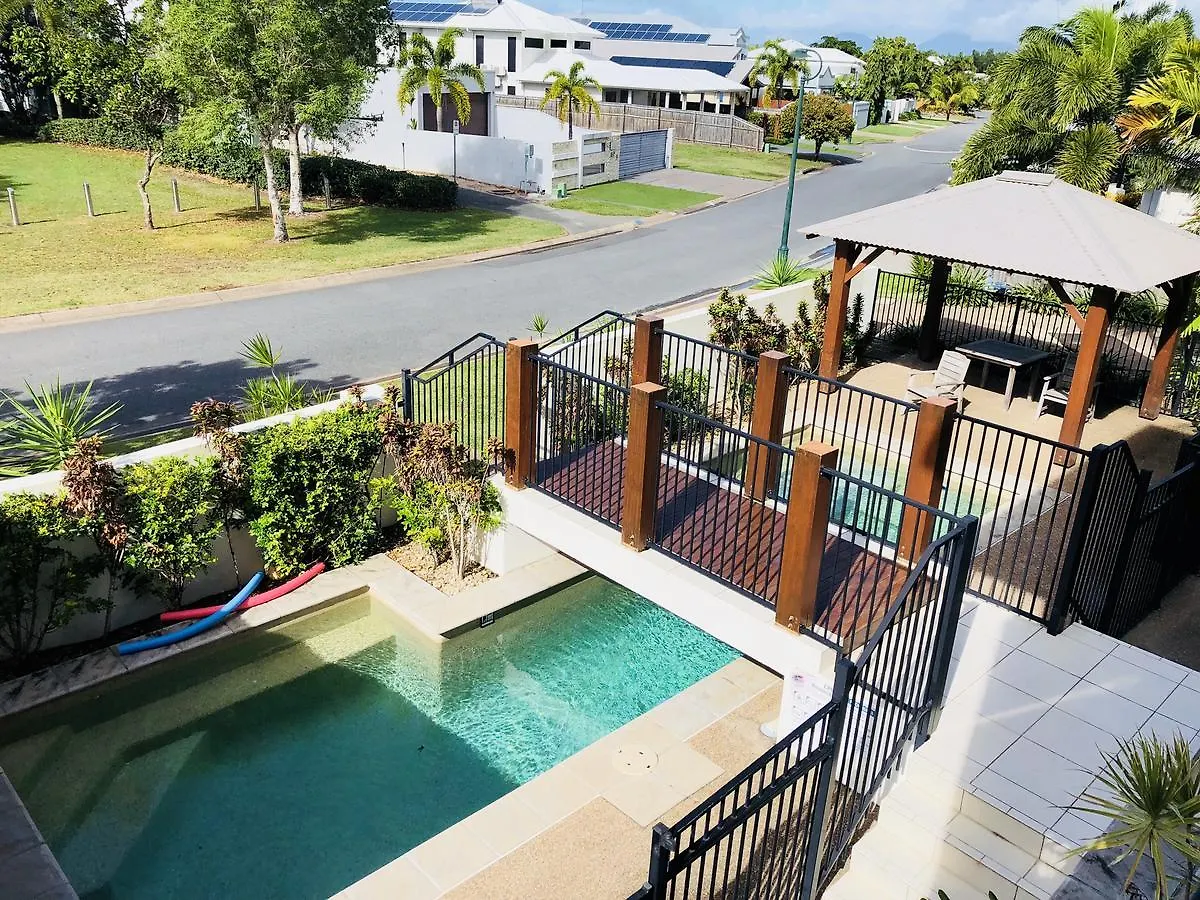 Bluewater Apartment Trinity Beach 0*,